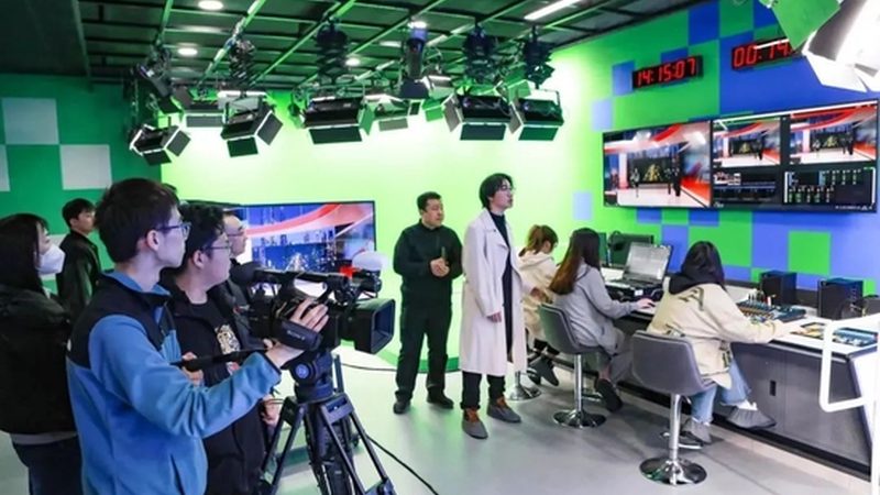 成都影视制作公司：解码其优劣势，助力行业洞察