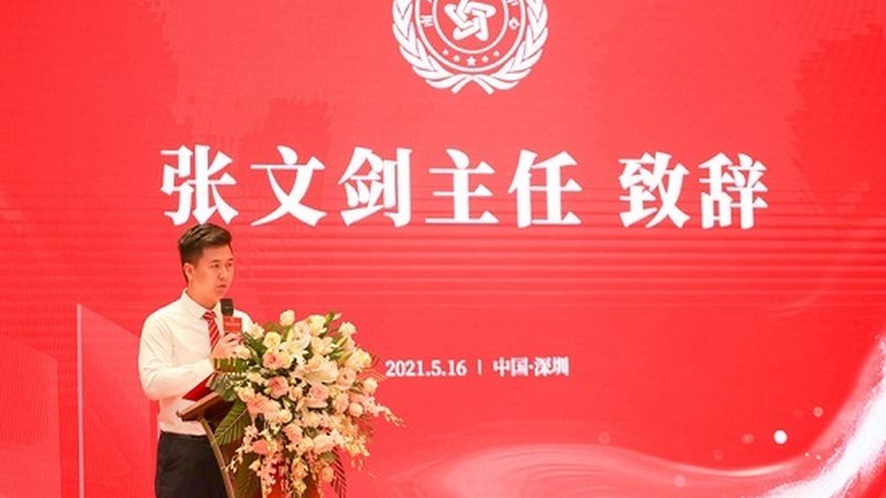 代理记账与全职会计：文化传媒公司财务管理的两大选择**